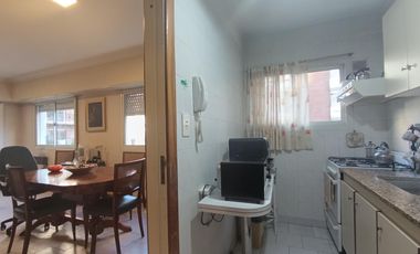 Dpto 3 Ambientes con Cochera Fija!