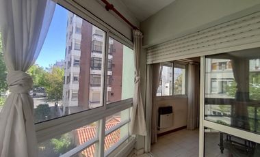 Dpto 3 Ambientes con Cochera Fija!