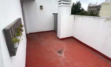 EXCELENTE DPTO. EN DUPLEX CON COCHERA CUBIERTA A MTS DE PARANA