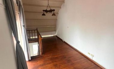 EXCELENTE DPTO. EN DUPLEX CON COCHERA CUBIERTA A MTS DE PARANA