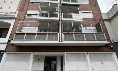 EXCELENTE DPTO. EN DUPLEX CON COCHERA CUBIERTA A MTS DE PARANA