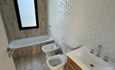 CASA  4AMB C/ PILETA - LAGOS DE CANNING 2 - CANNING