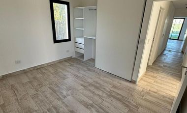 CASA  4AMB C/ PILETA - LAGOS DE CANNING 2 - CANNING