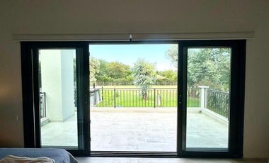 Excelente Casa en Las Praderas De Lujan A estrenar