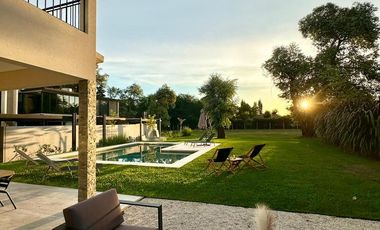 Excelente Casa en Las Praderas De Lujan A estrenar