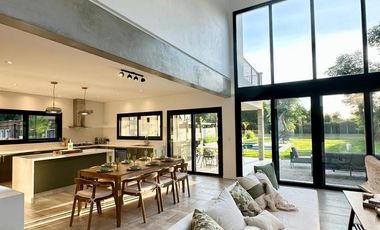 Excelente Casa en Las Praderas De Lujan A estrenar