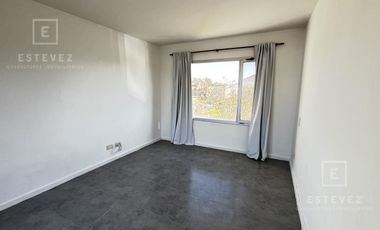 Casa en venta / alquiler, con pileta. Barrio Cerrado de Escobar, G.B.A. Zona Norte