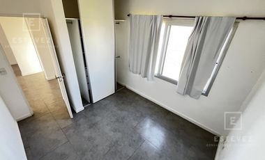 Casa en venta / alquiler, con pileta. Barrio Cerrado de Escobar, G.B.A. Zona Norte