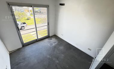 Casa en venta / alquiler, con pileta. Barrio Cerrado de Escobar, G.B.A. Zona Norte