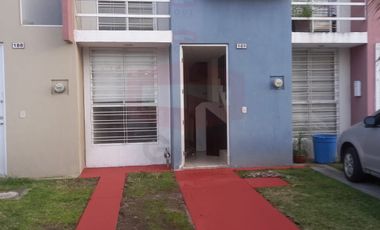 PARQUES DE TESISTÁN CASA EN VENTA