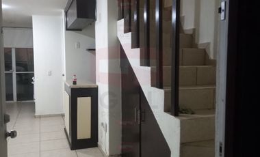 PARQUES DE TESISTÁN CASA EN VENTA