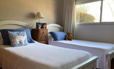 CASA EN VENTA EN LAS PRADERAS - LUJAN