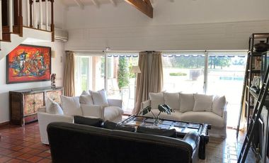 CASA EN VENTA EN LAS PRADERAS - LUJAN