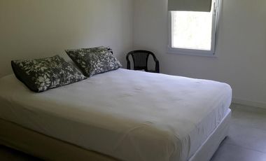 VENTA dúplex en C. C. de Golf Las Praderas de Lujan