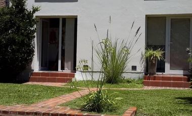 VENTA dúplex en C. C. de Golf Las Praderas de Lujan