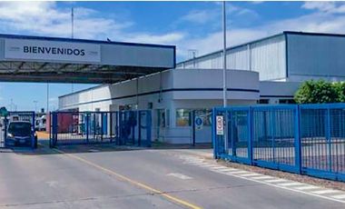 Depósito en Garin
