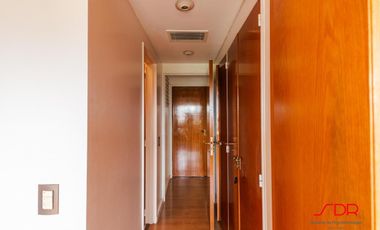 Impecable Piso en Alquiler Muy Luminoso con Cochera Fija - Palermo Chico