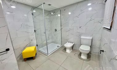 Departamento 5 ambientes en venta en zona La Perla