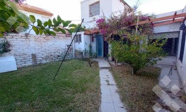 Venta Casa 3 dormitorios, Centro, Neuquen Capital