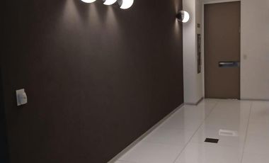 Excelente 2 ambientes muy amplio con cochera fija - Edificio Green Tower