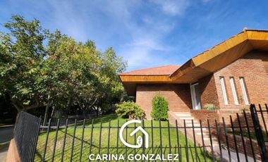 Casa 4 dormitorios 2 baños