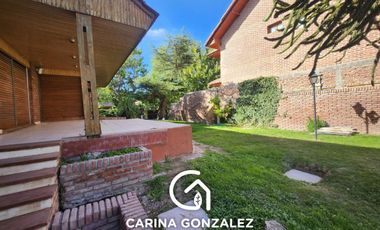Casa 4 dormitorios 2 baños