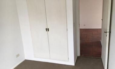 Departamento de 3 ambientes en alquiler, en San Isidro.