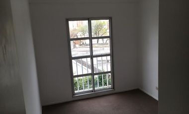 Departamento de 3 ambientes en alquiler, en San Isidro.