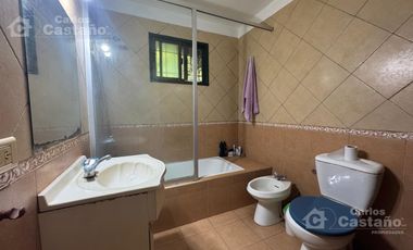 Exc. Chalet en 1 Planta, 4 Amb. con Gran Parque y Piscina