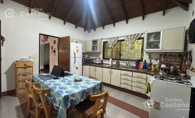 Exc. Chalet en 1 Planta, 4 Amb. con Gran Parque y Piscina