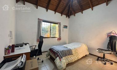 Exc. Chalet en 1 Planta, 4 Amb. con Gran Parque y Piscina