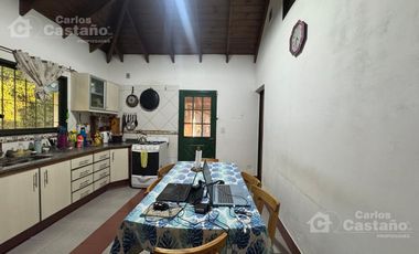 Exc. Chalet en 1 Planta, 4 Amb. con Gran Parque y Piscina