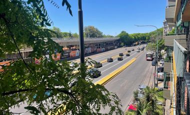 PISO en ALQUILER sobre Av. LIBERTADOR al 5200 . BARRANCAS de BELGRANO