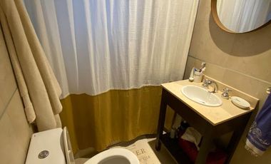 Departamento de 2 ambientes acerca de Av. del libertador .