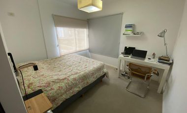 Departamento de 2 ambientes acerca de Av. del libertador .