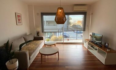 Departamento de 2 ambientes acerca de Av. del libertador .