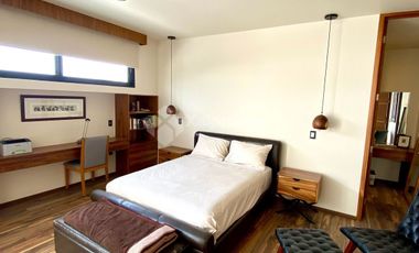 CASA EN VENTA AMUEBLADA
