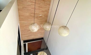 CASA EN VENTA AMUEBLADA