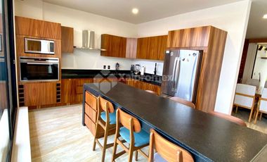 CASA EN VENTA AMUEBLADA
