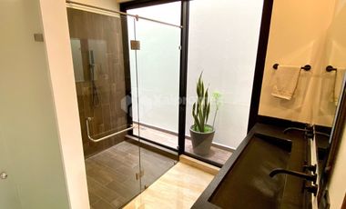 CASA EN VENTA AMUEBLADA