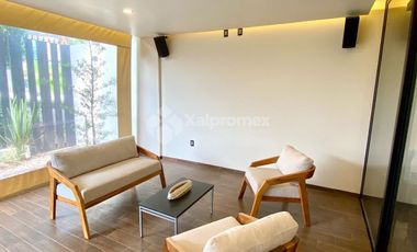 CASA EN VENTA AMUEBLADA