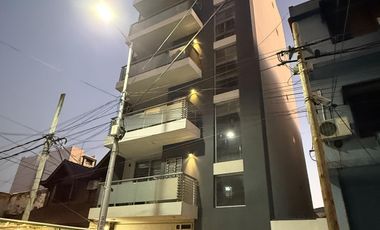 Departamento en alquiler de 3 ambientes piso - Wilde