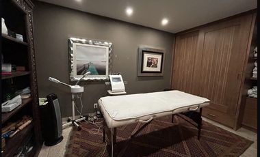 Casa en venta con jardín en Jardines del Pedregal