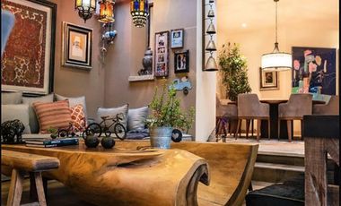 Casa en venta con jardín en Jardines del Pedregal