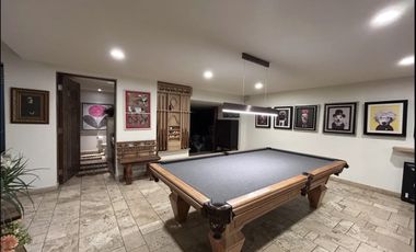 Casa en venta con jardín en Jardines del Pedregal