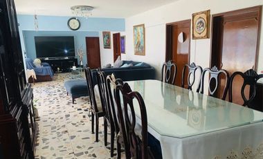 SELENE, CASA CON JARDÍN, EN VENTA