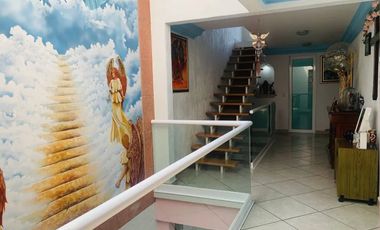 SELENE, CASA CON JARDÍN, EN VENTA