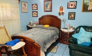 SELENE, CASA CON JARDÍN, EN VENTA