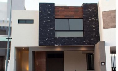 CASA EN VENTA EN FRACC. SAN ANGEL II