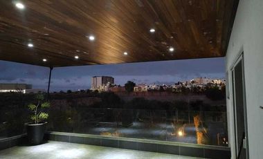 CASA EN VENTA EN LA LOMA DE GOLF